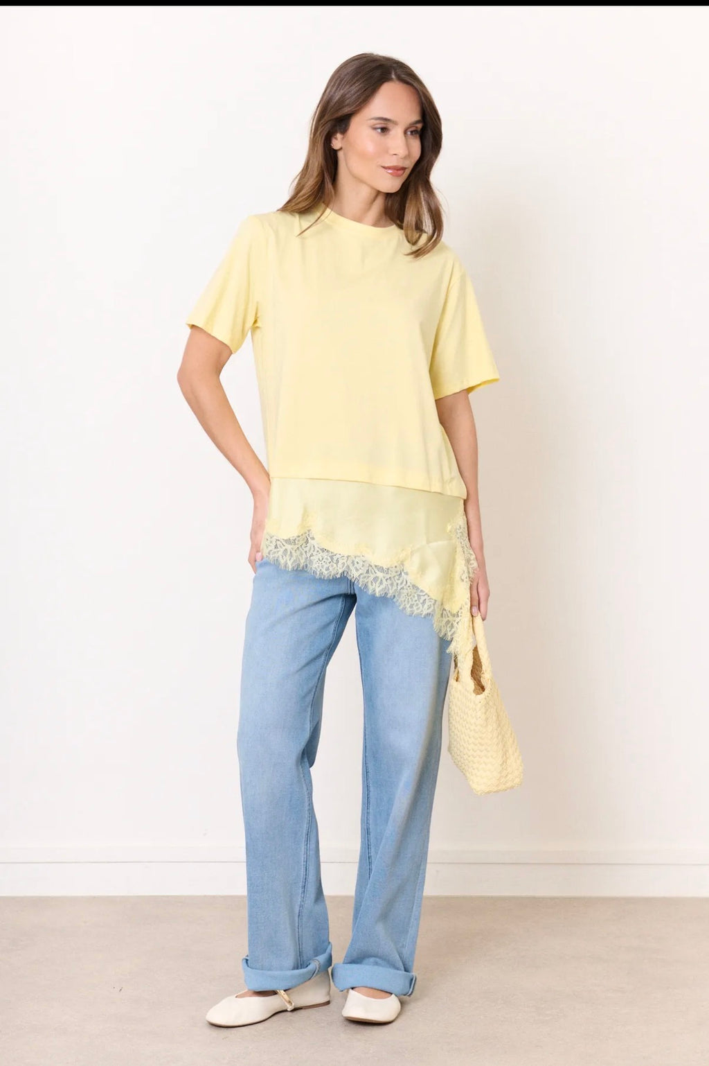 Camiseta Asimétrica encaje