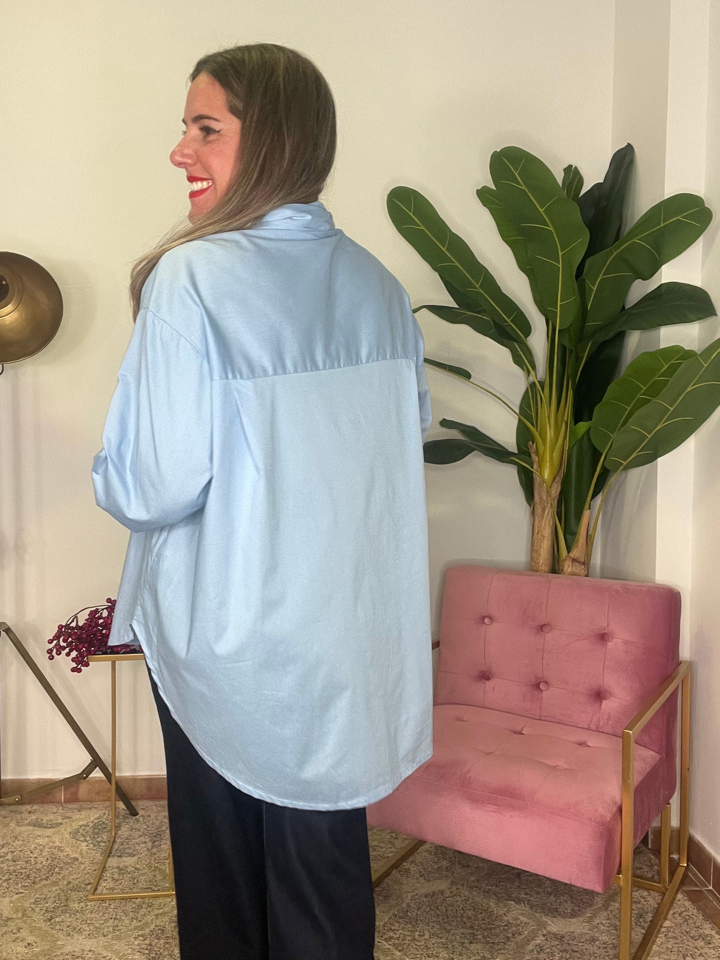 Camisa Over Lazada Celeste